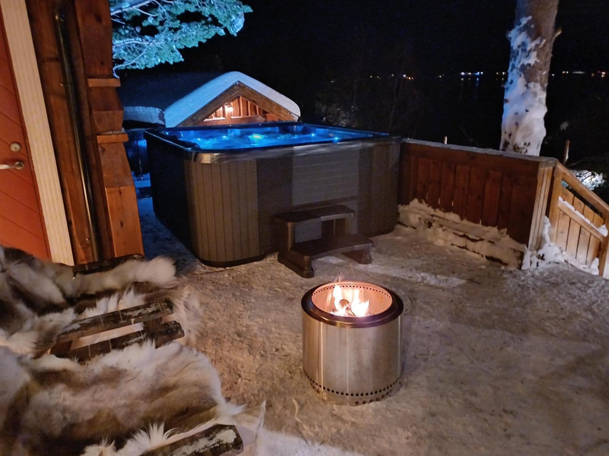 Malangen Lodge Mestervik Esterno foto
