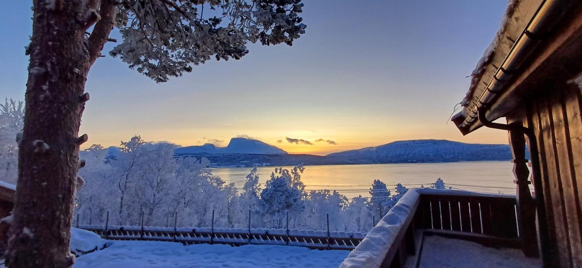 Malangen Lodge Mestervik Esterno foto